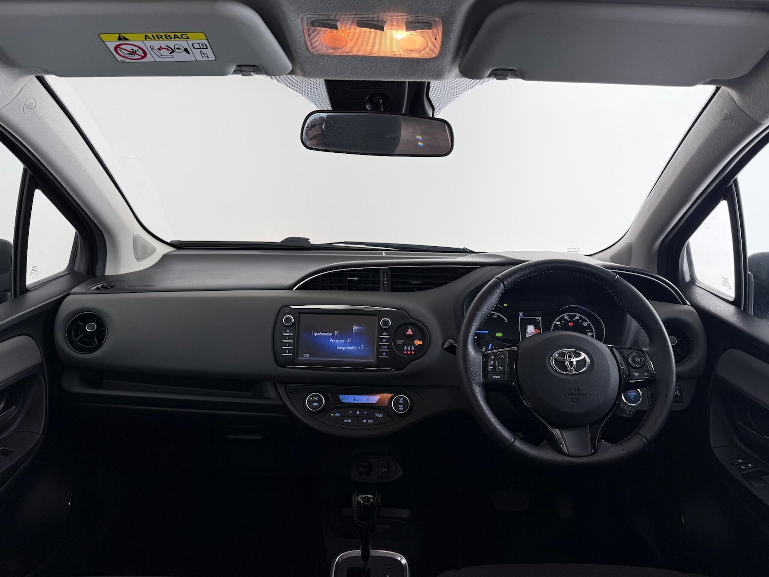 Used Toyota Yaris 2018 for sale - 76549894: Photo 20