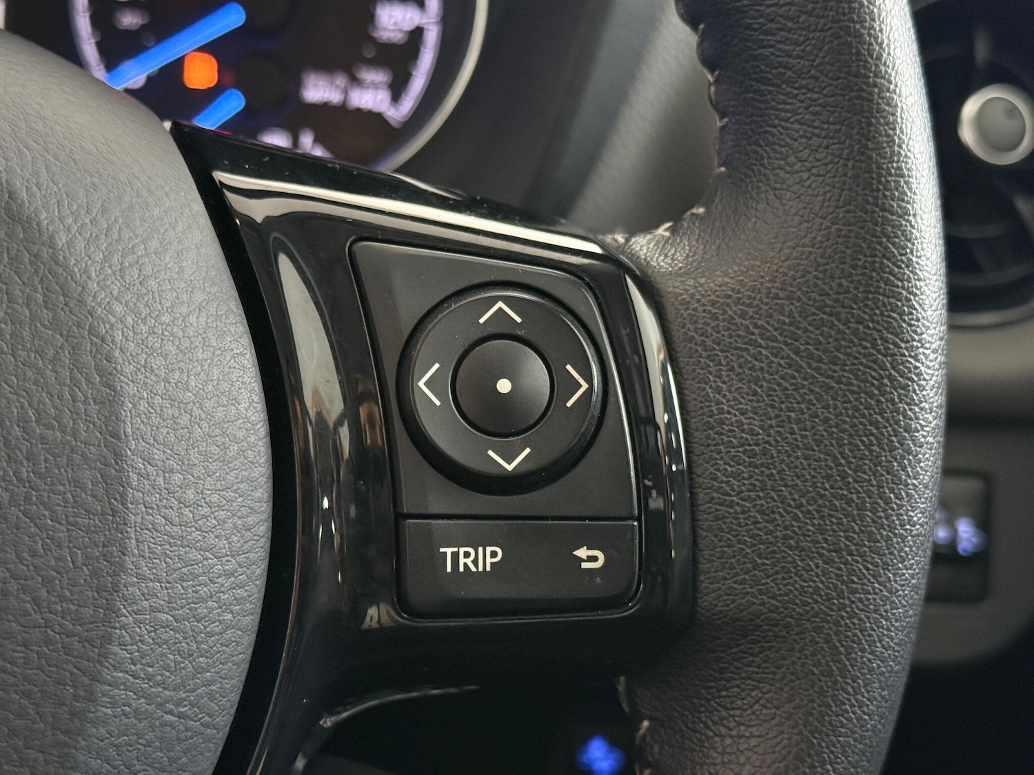 Used Toyota Yaris 2018 for sale - 76549894: Photo 25