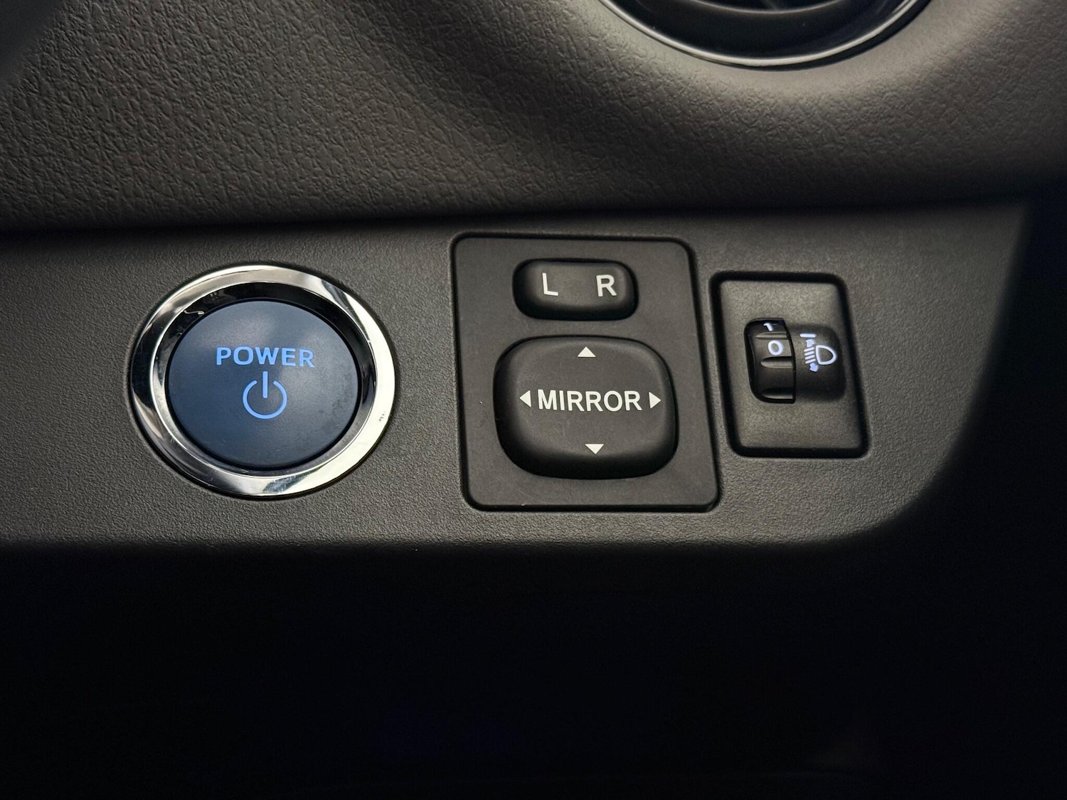 Used Toyota Yaris 2018 for sale - 76549894: Photo 26