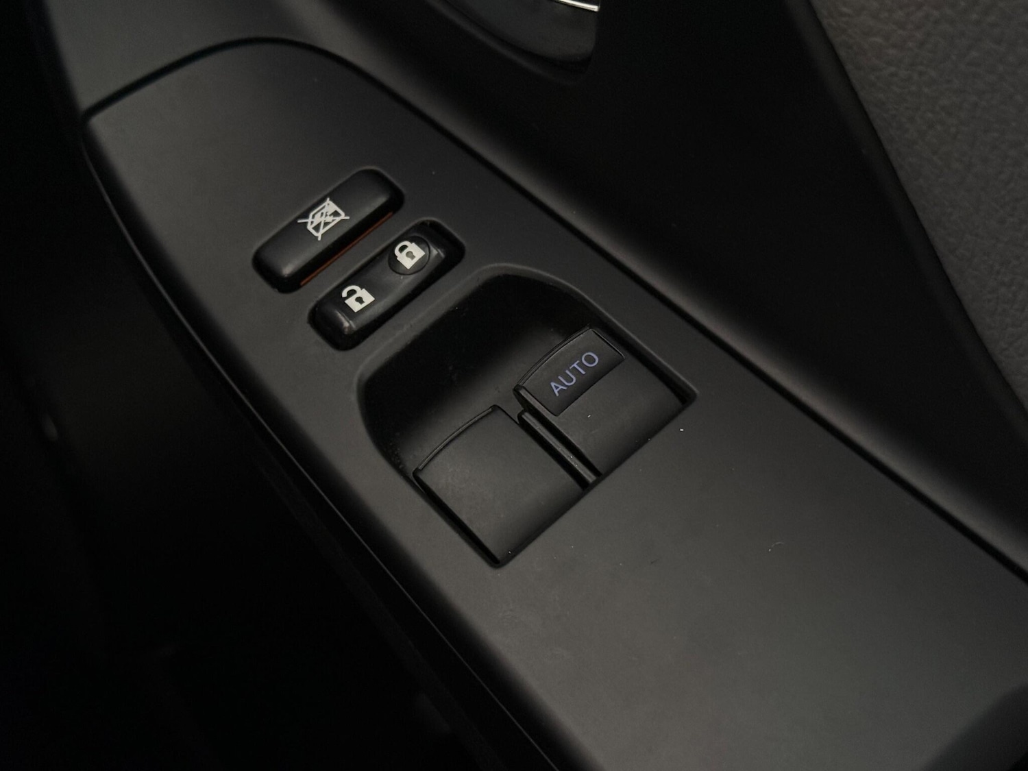 Used Toyota Yaris 2018 for sale - 76549894: Photo 28