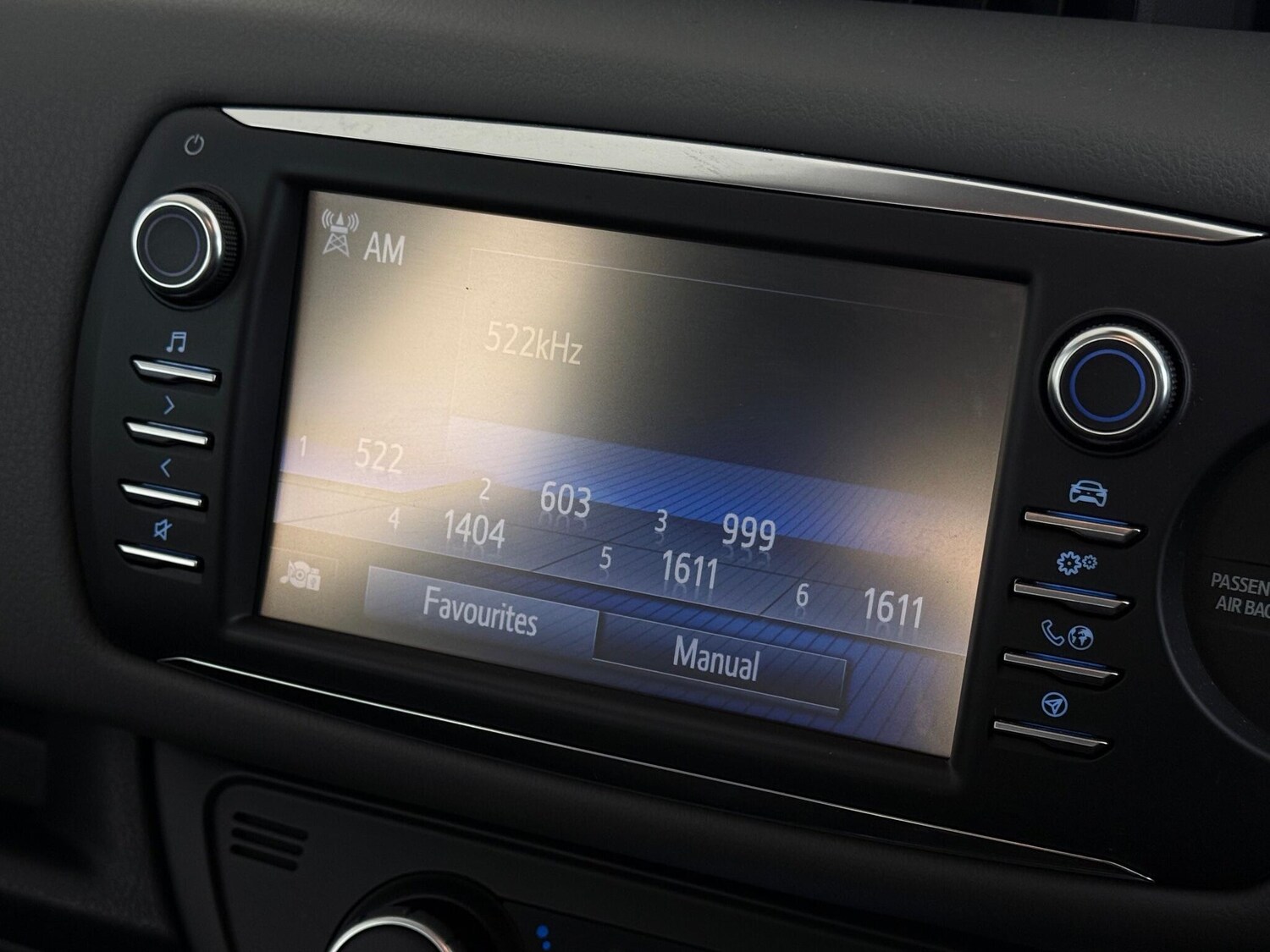 Used Toyota Yaris 2018 for sale - 76549894: Photo 30