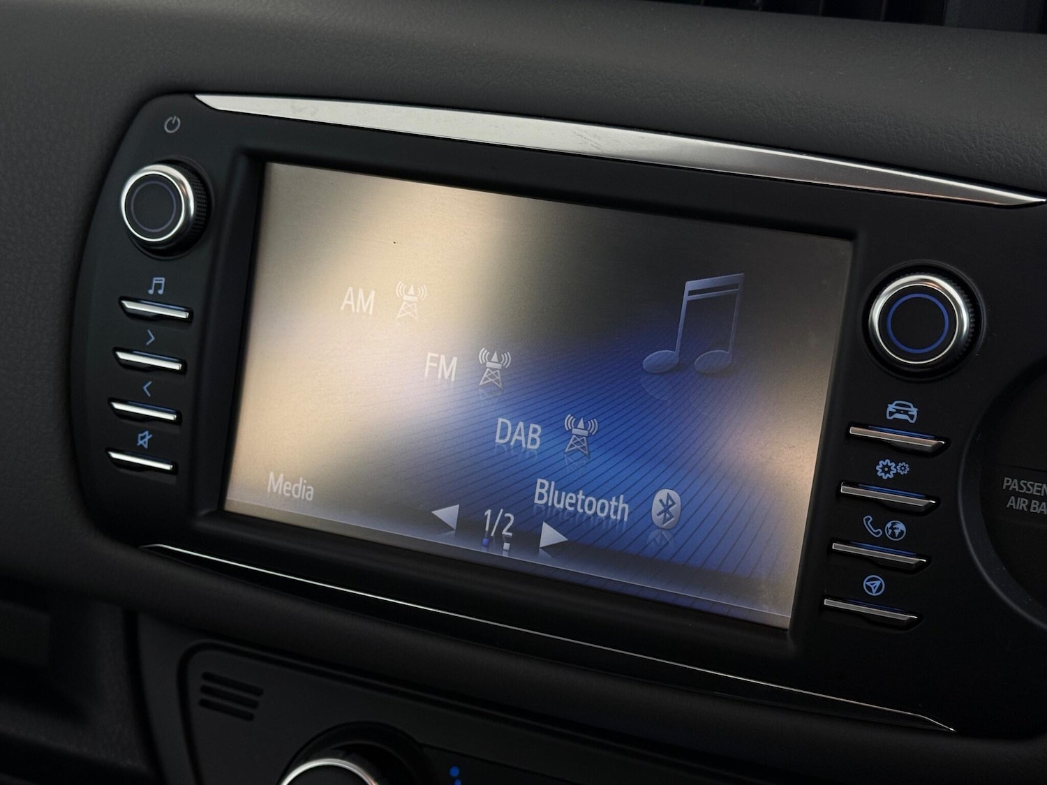 Used Toyota Yaris 2018 for sale - 76549894: Photo 34