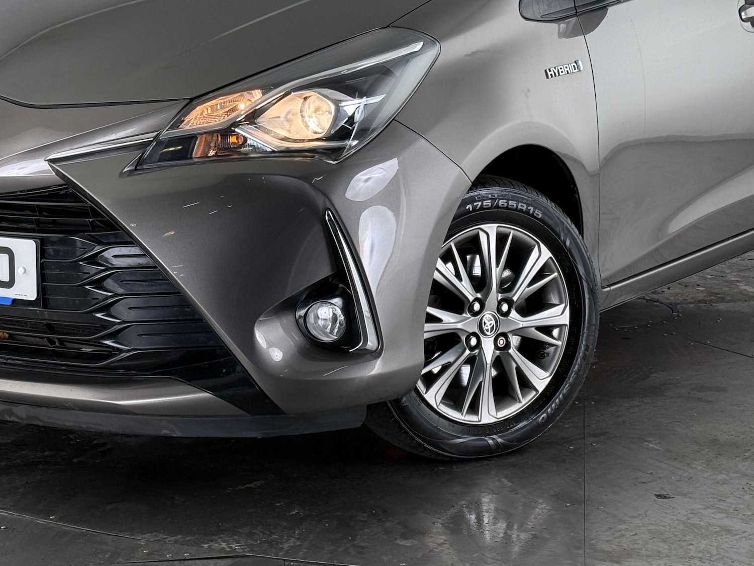 Used Toyota Yaris 2018 for sale - 76549894: Photo 44