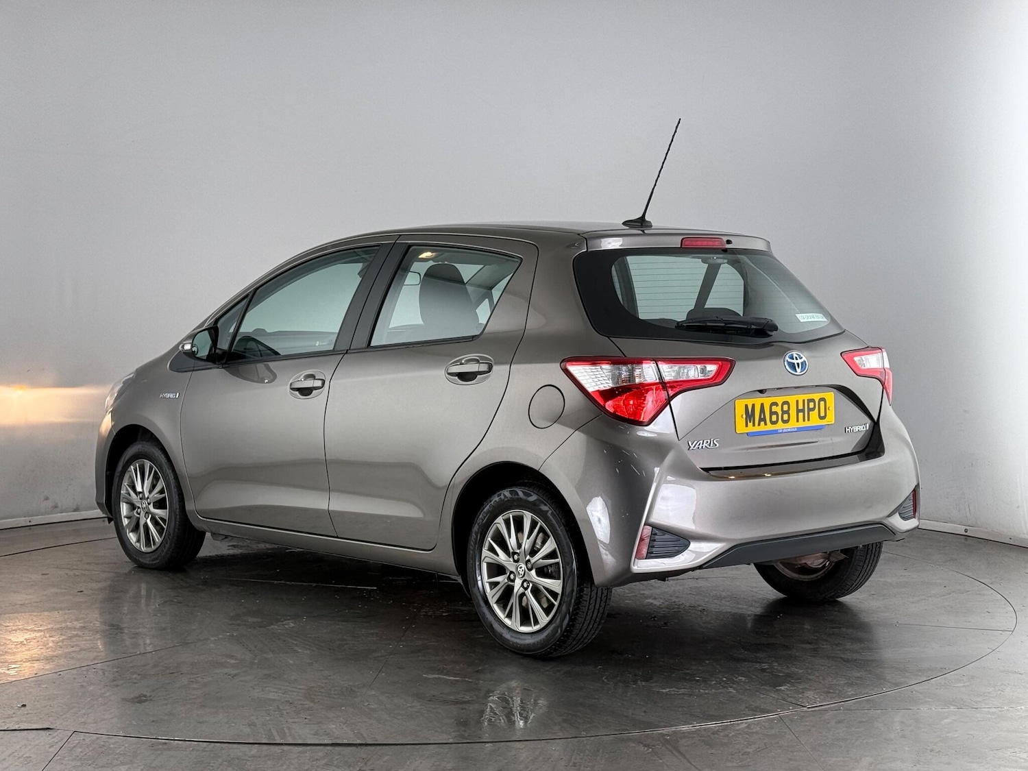 Used Toyota Yaris 2018 for sale - 76549894: Photo 5