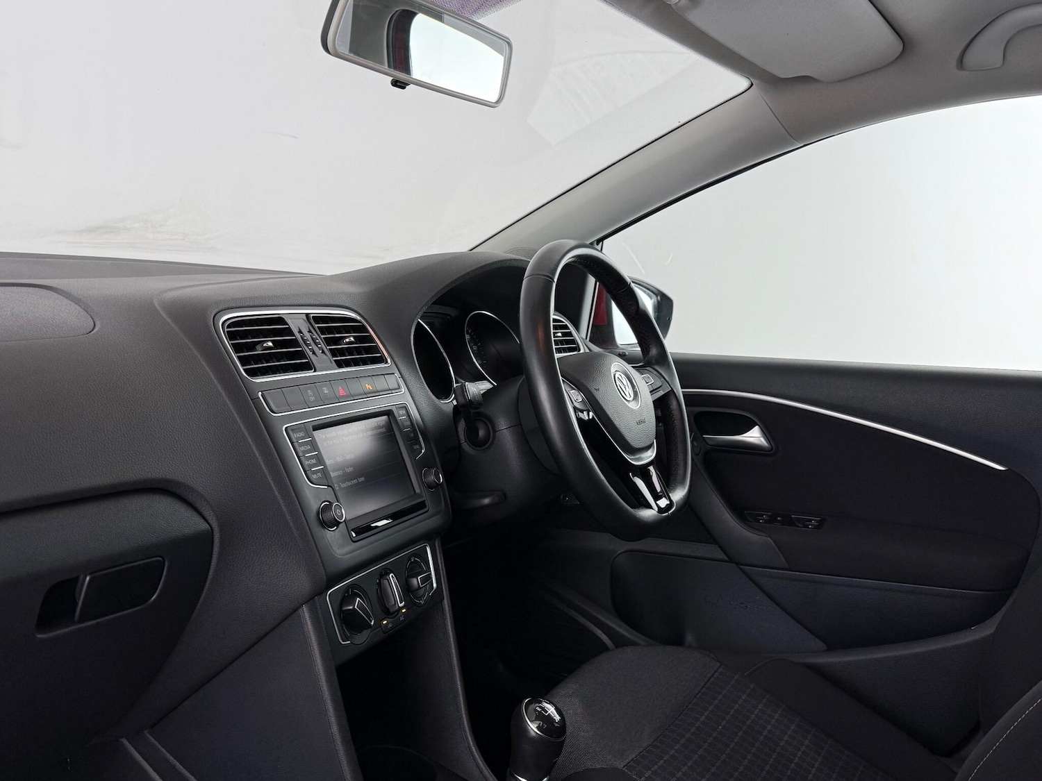 Used Volkswagen Polo 2016 for sale - 77222009: Photo 16