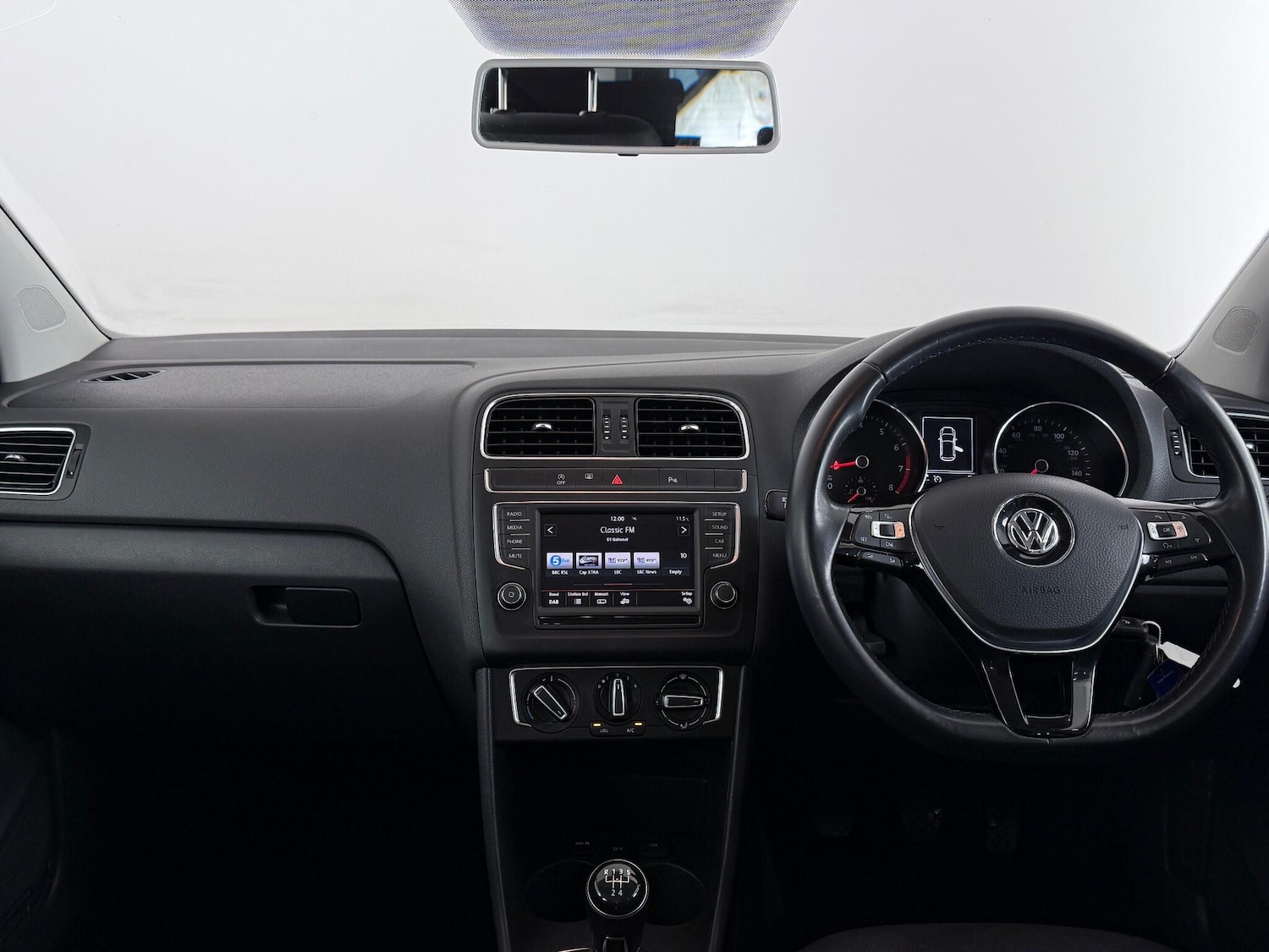 Used Volkswagen Polo 2016 for sale - 77222009: Photo 17