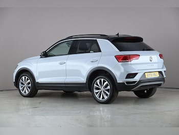 Used Volkswagen T-Roc 2019 for sale - 78232219: Photo