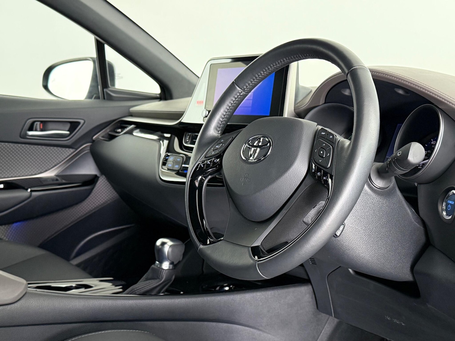 Used Toyota C-HR 2023 for sale - 76752849: Photo 14