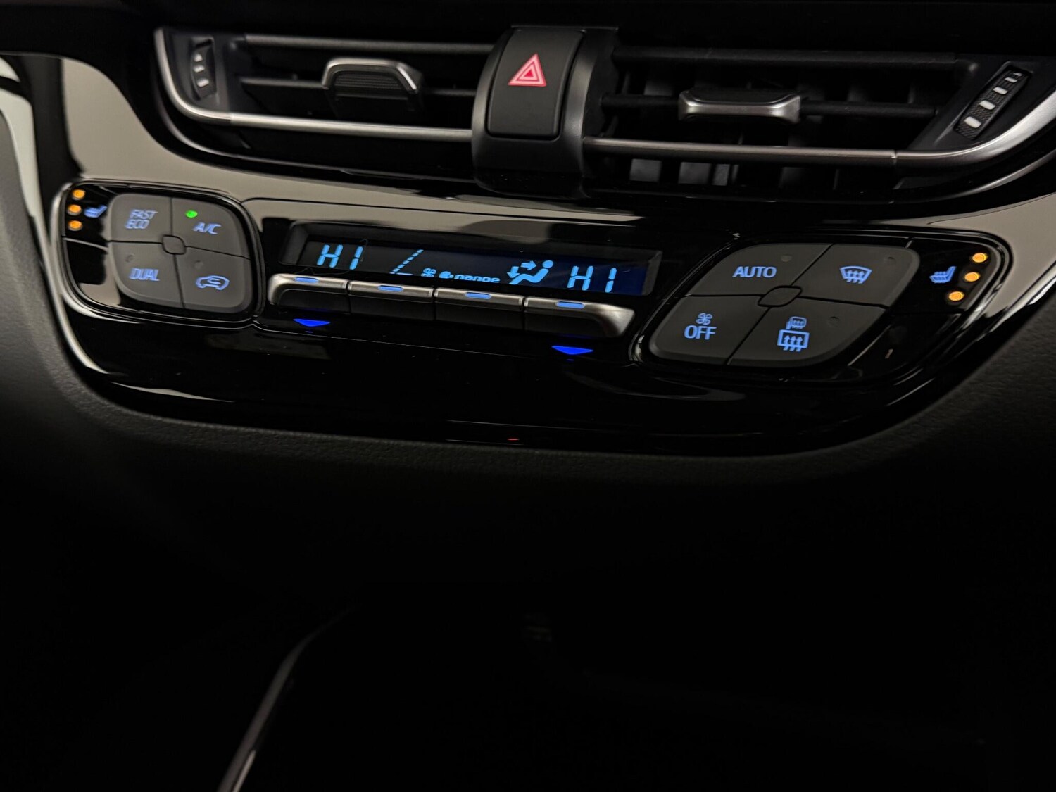 Used Toyota C-HR 2023 for sale - 76752849: Photo 42