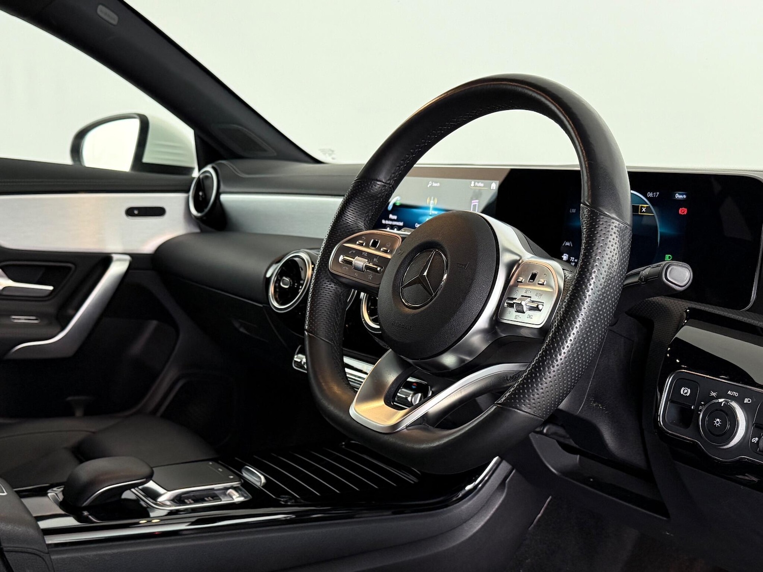 Used Mercedes-Benz CLA 2019 for sale - 76715506: Photo 15