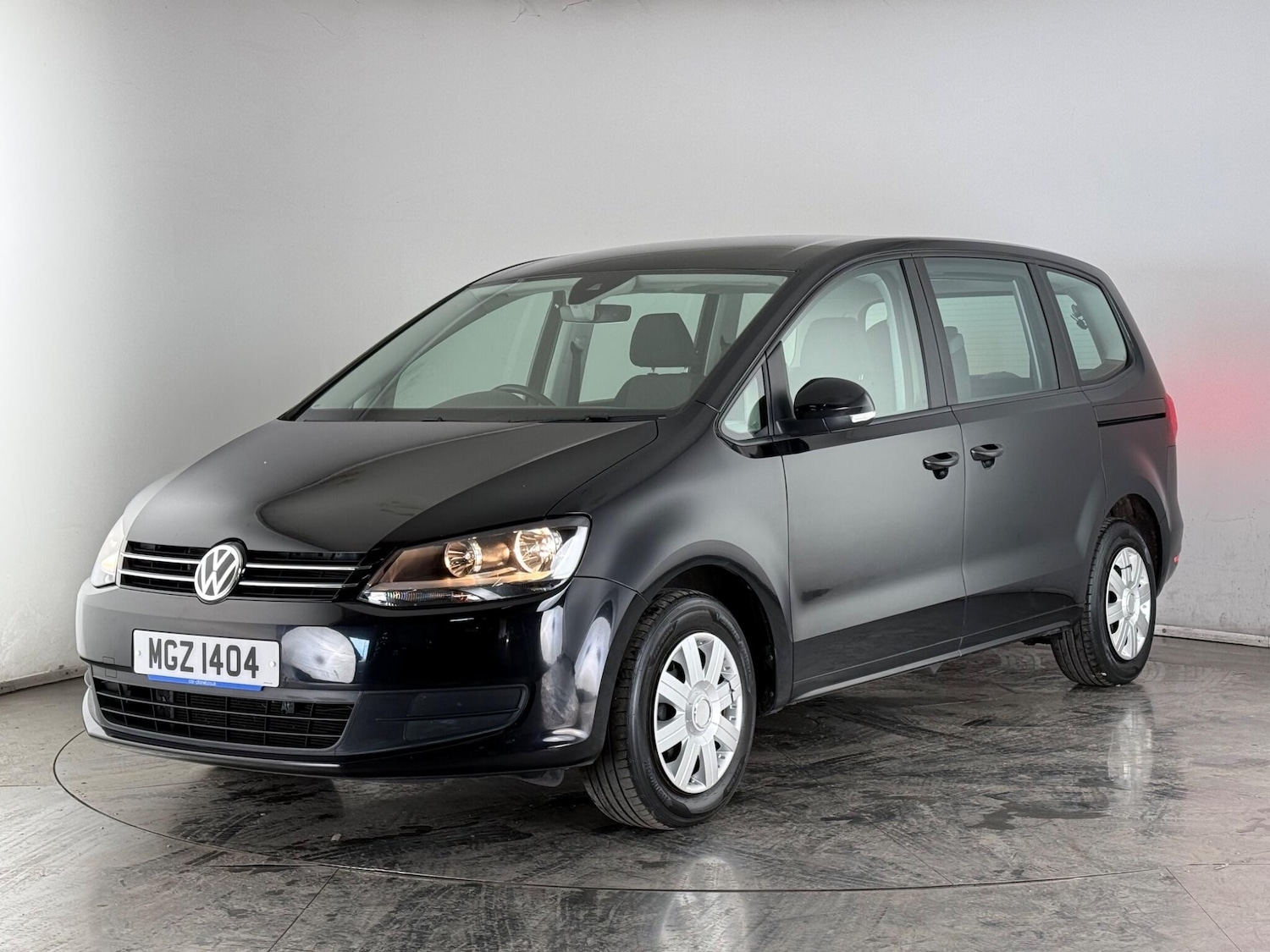 Used Volkswagen Sharan 2019 for sale - 77412439: Photo 2