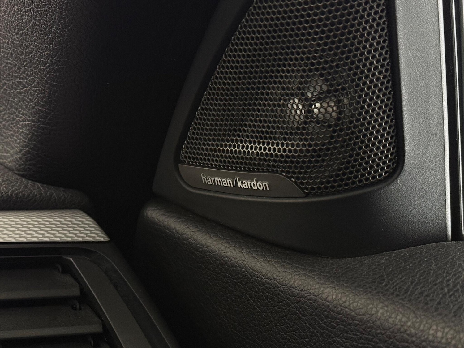 Used BMW 4 Series 2017 for sale - 76728697: Photo 37