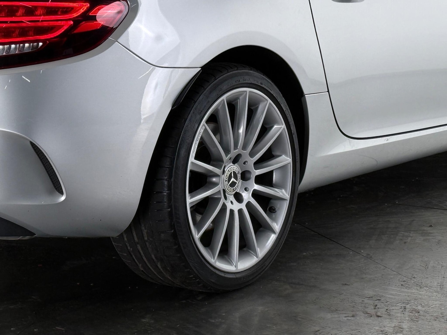 Used Mercedes-Benz SLC 2017 for sale - 77181049: Photo 9