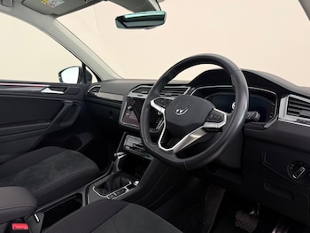 Used Volkswagen Tiguan 2023 for sale - 78898874: Photo