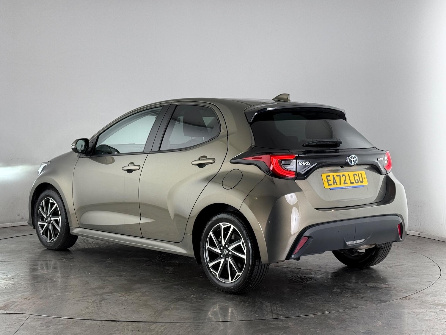 Used Toyota Yaris 2022 for sale - 77180844: Photo 3