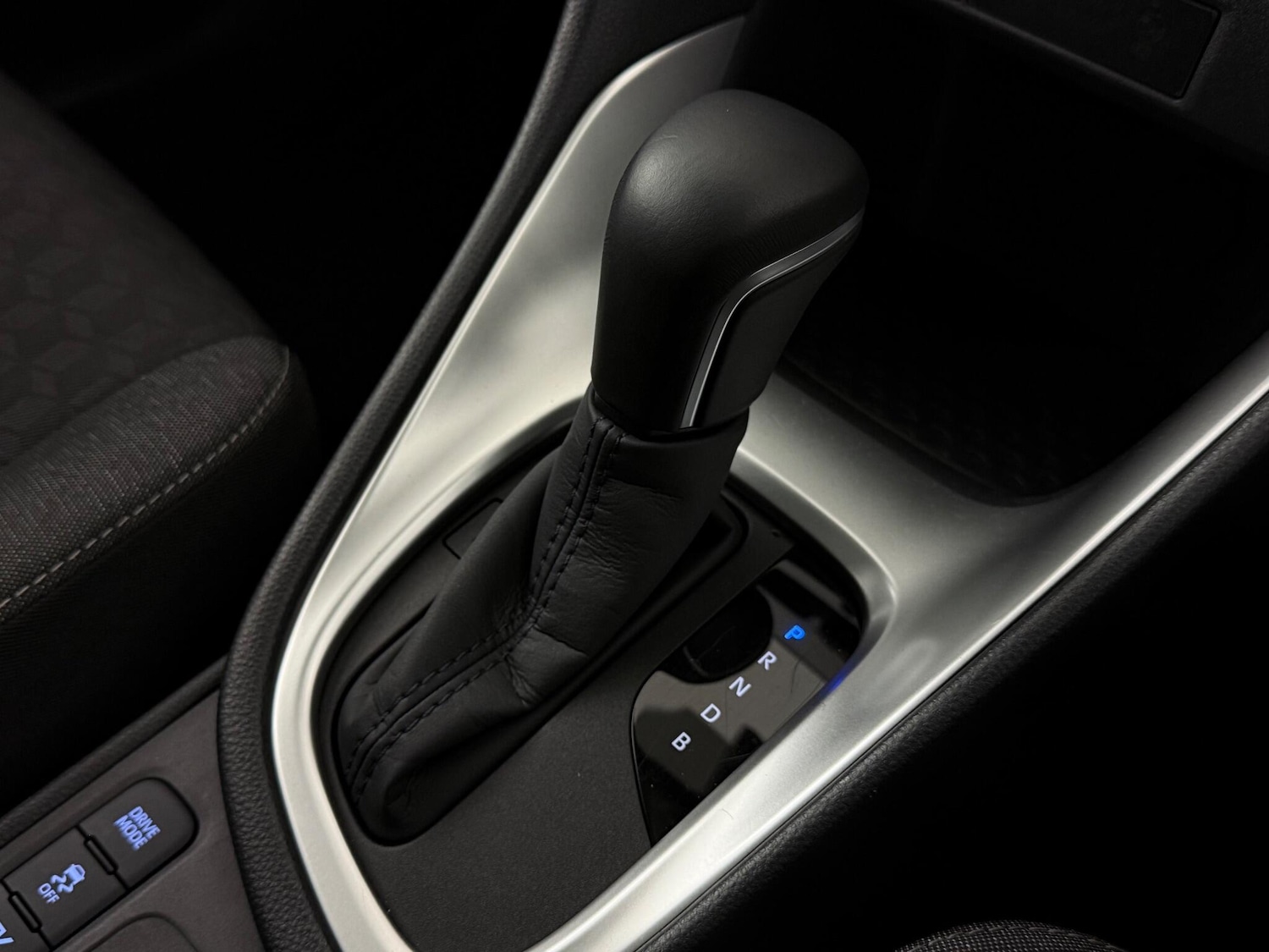 Used Toyota Yaris 2022 for sale - 77180844: Photo 31