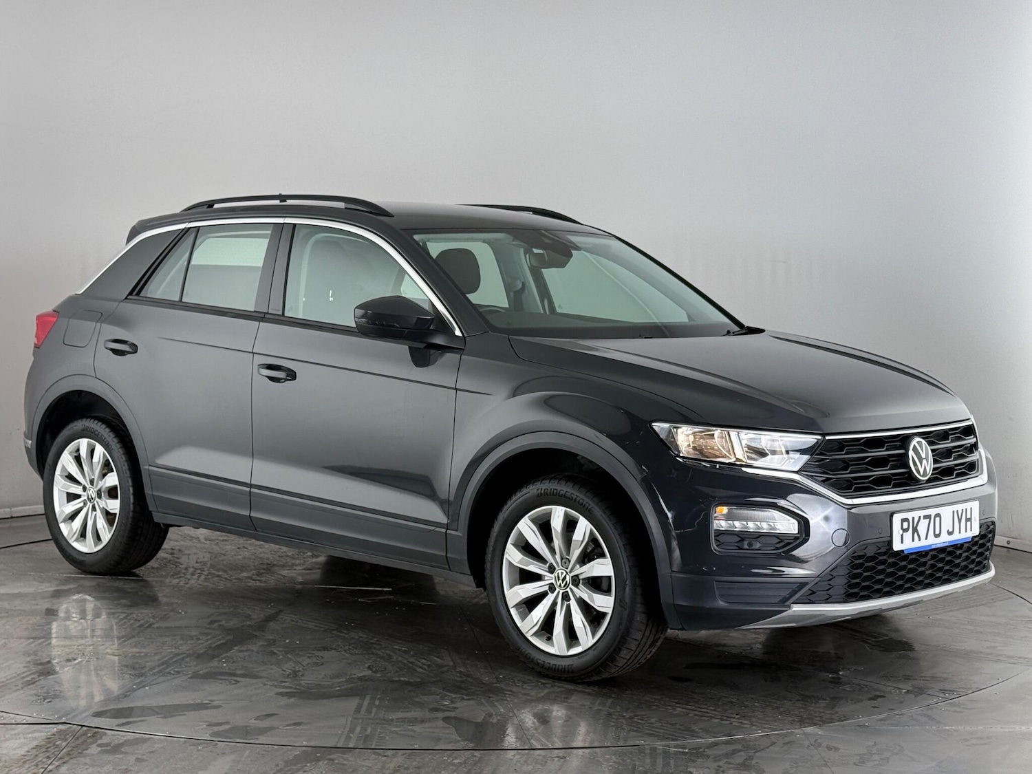 Used Volkswagen T-Roc 2020 for sale - 76468638: Photo 1
