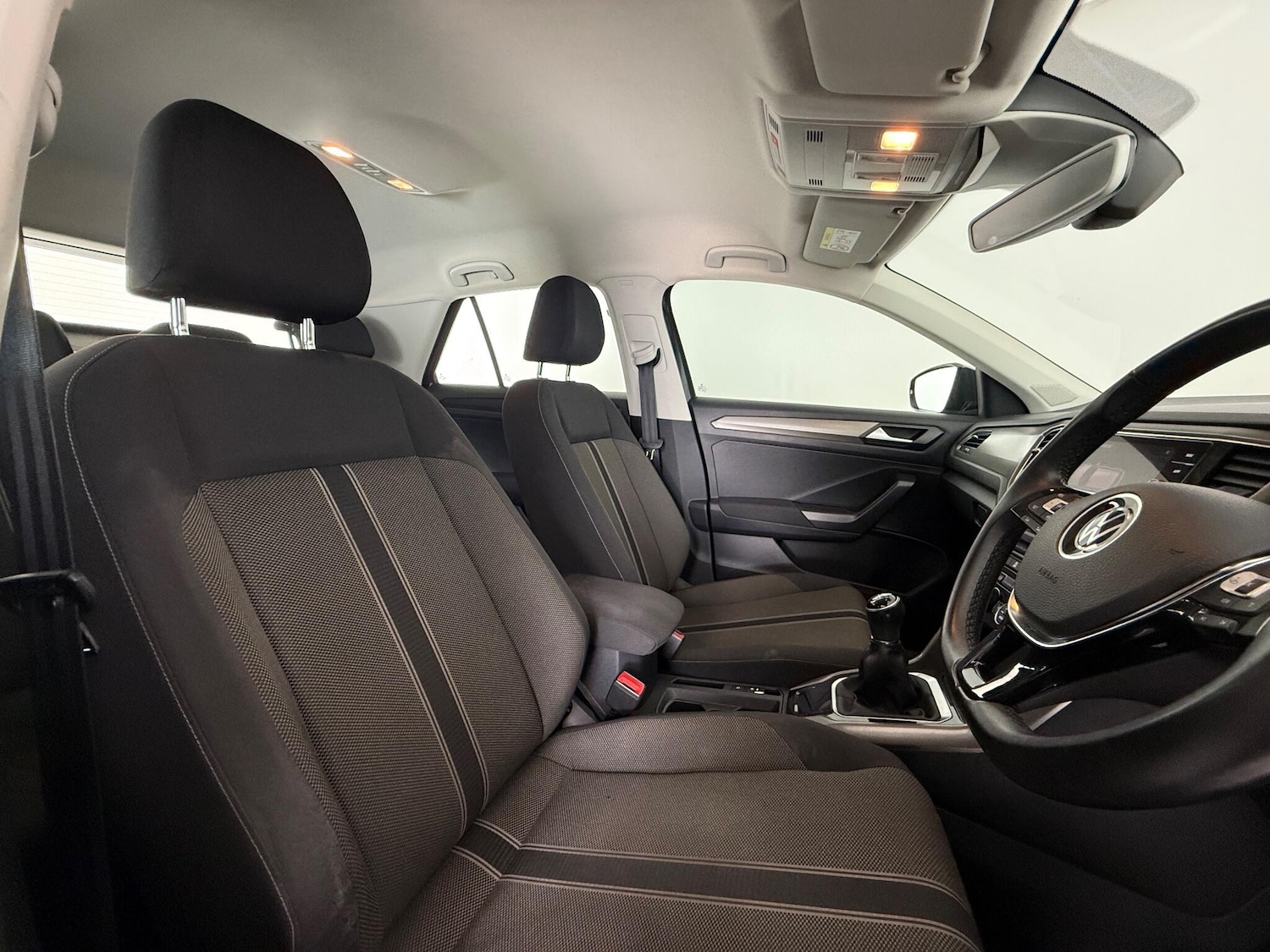 Used Volkswagen T-Roc 2020 for sale - 76468638: Photo 15