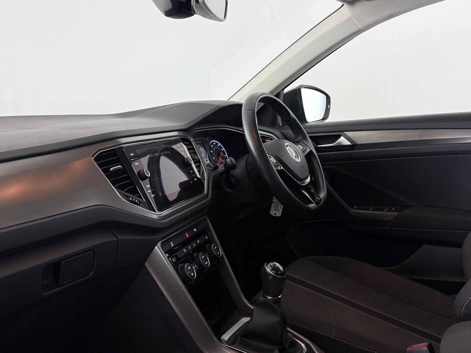 Used Volkswagen T-Roc 2020 for sale - 76468638: Photo 16