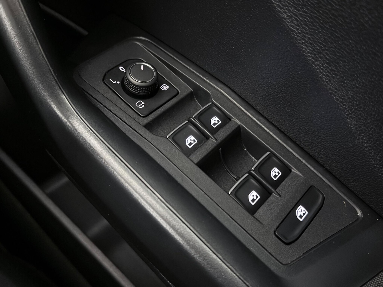 Used Volkswagen T-Roc 2020 for sale - 76468638: Photo 22