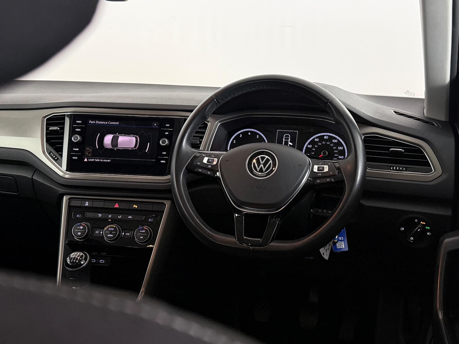 Used Volkswagen T-Roc 2020 for sale - 76468638: Photo 25