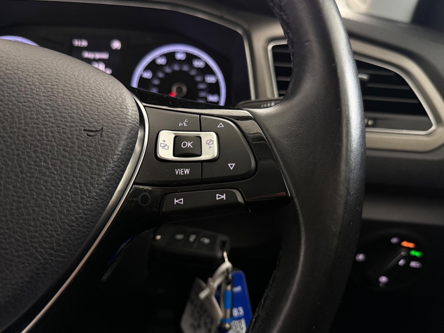 Used Volkswagen T-Roc 2020 for sale - 76468638: Photo 28