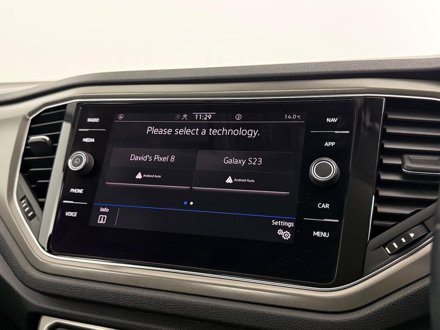 Used Volkswagen T-Roc 2020 for sale - 76468638: Photo 33