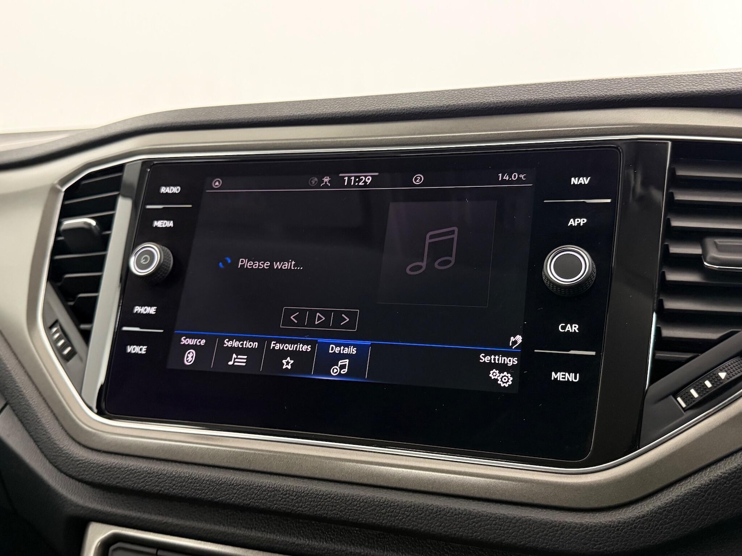 Used Volkswagen T-Roc 2020 for sale - 76468638: Photo 35