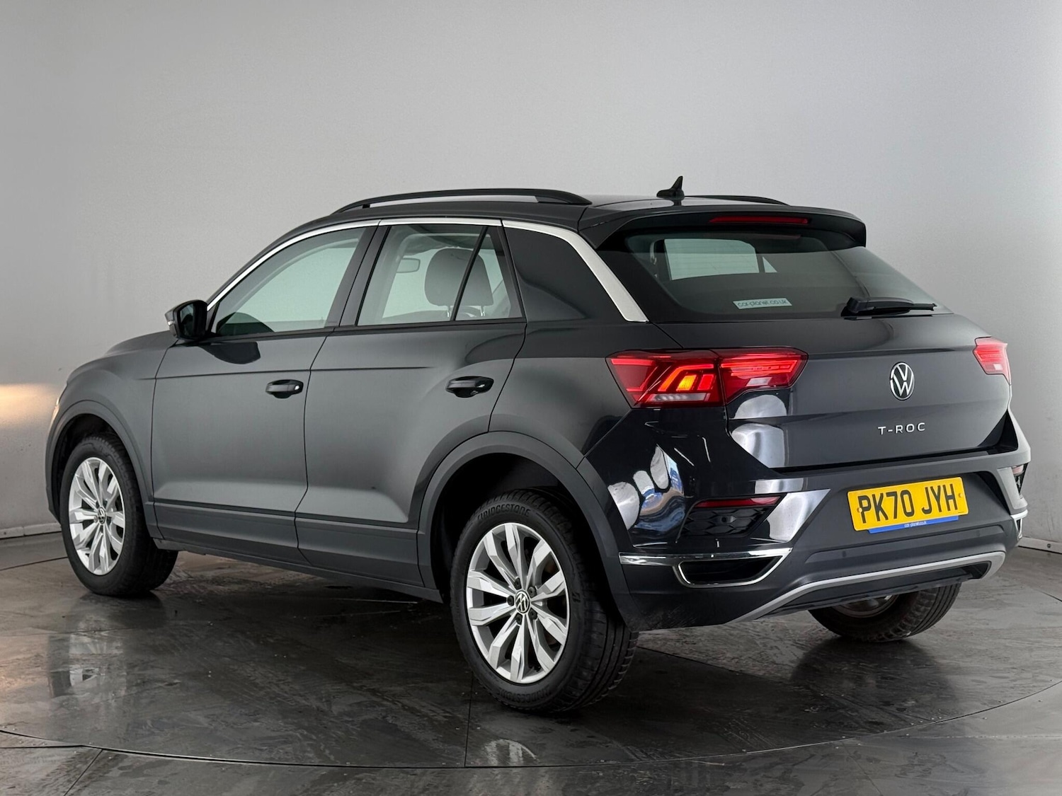 Used Volkswagen T-Roc 2020 for sale - 76468638: Photo 4
