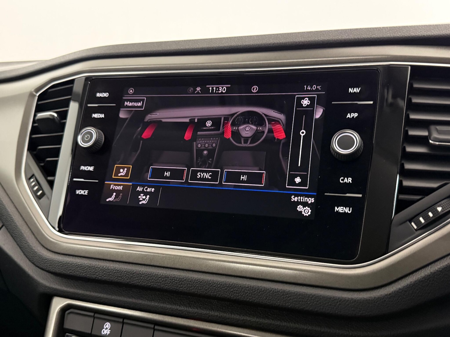 Used Volkswagen T-Roc 2020 for sale - 76468638: Photo 40