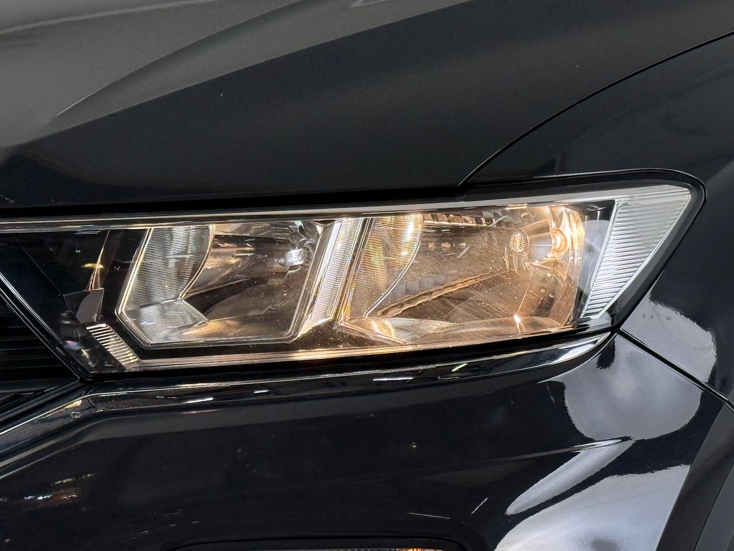 Used Volkswagen T-Roc 2020 for sale - 76468638: Photo 8