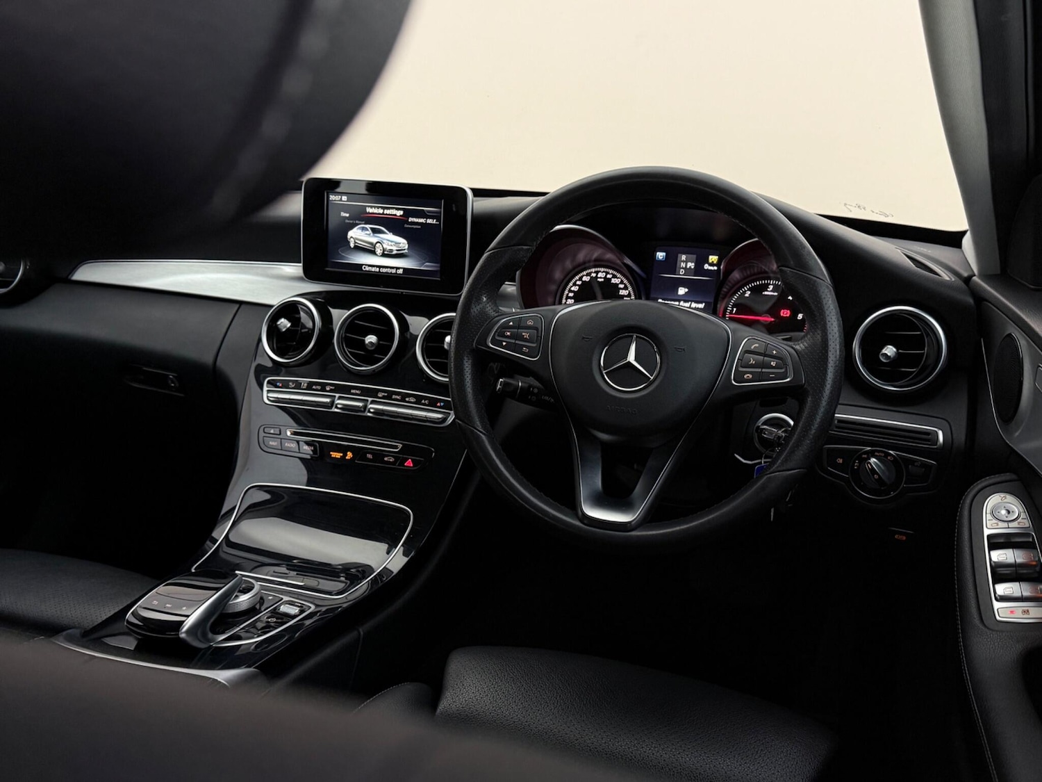 Used Mercedes-Benz C Class 2017 for sale - 77497665: Photo 17