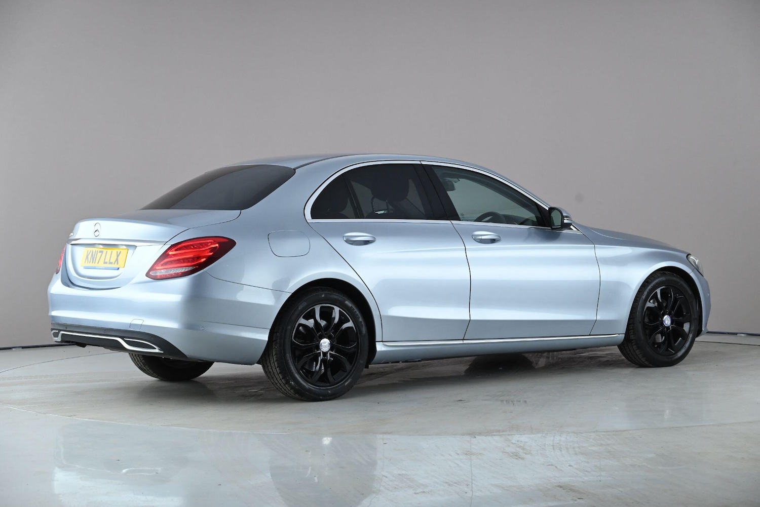 Used Mercedes-Benz C Class 2017 for sale - 77497665: Photo 3