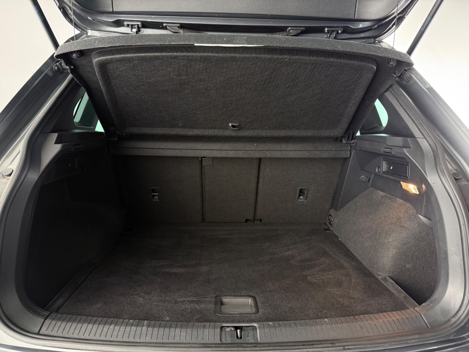 Used Volkswagen Tiguan 2018 for sale - 77803033: Photo 10