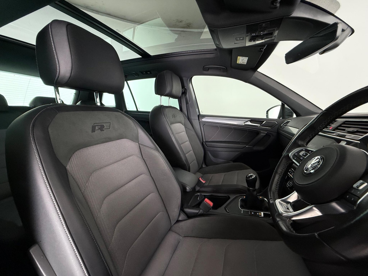 Used Volkswagen Tiguan 2018 for sale - 77803033: Photo 12