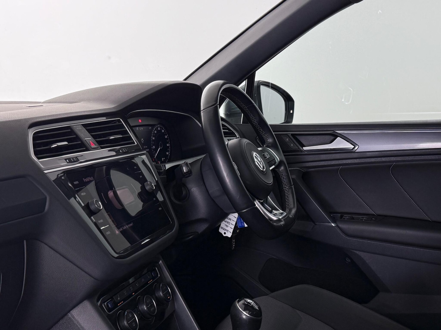 Used Volkswagen Tiguan 2018 for sale - 77803033: Photo 13