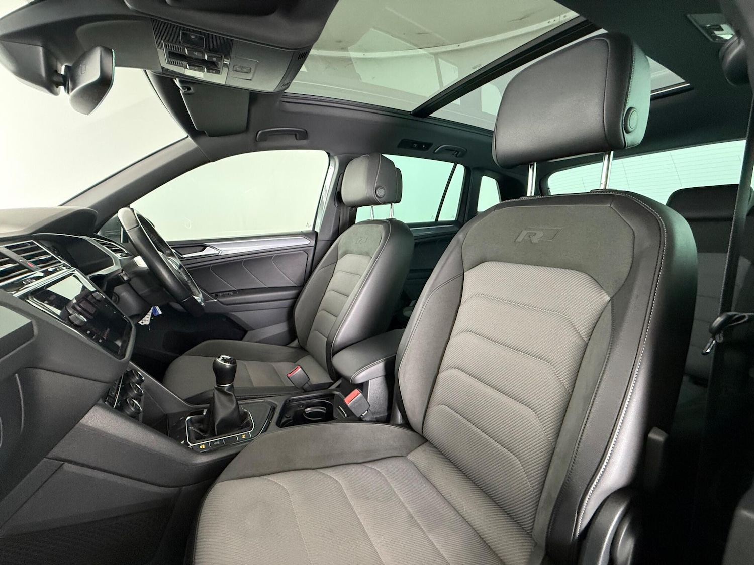 Used Volkswagen Tiguan 2018 for sale - 77803033: Photo 14