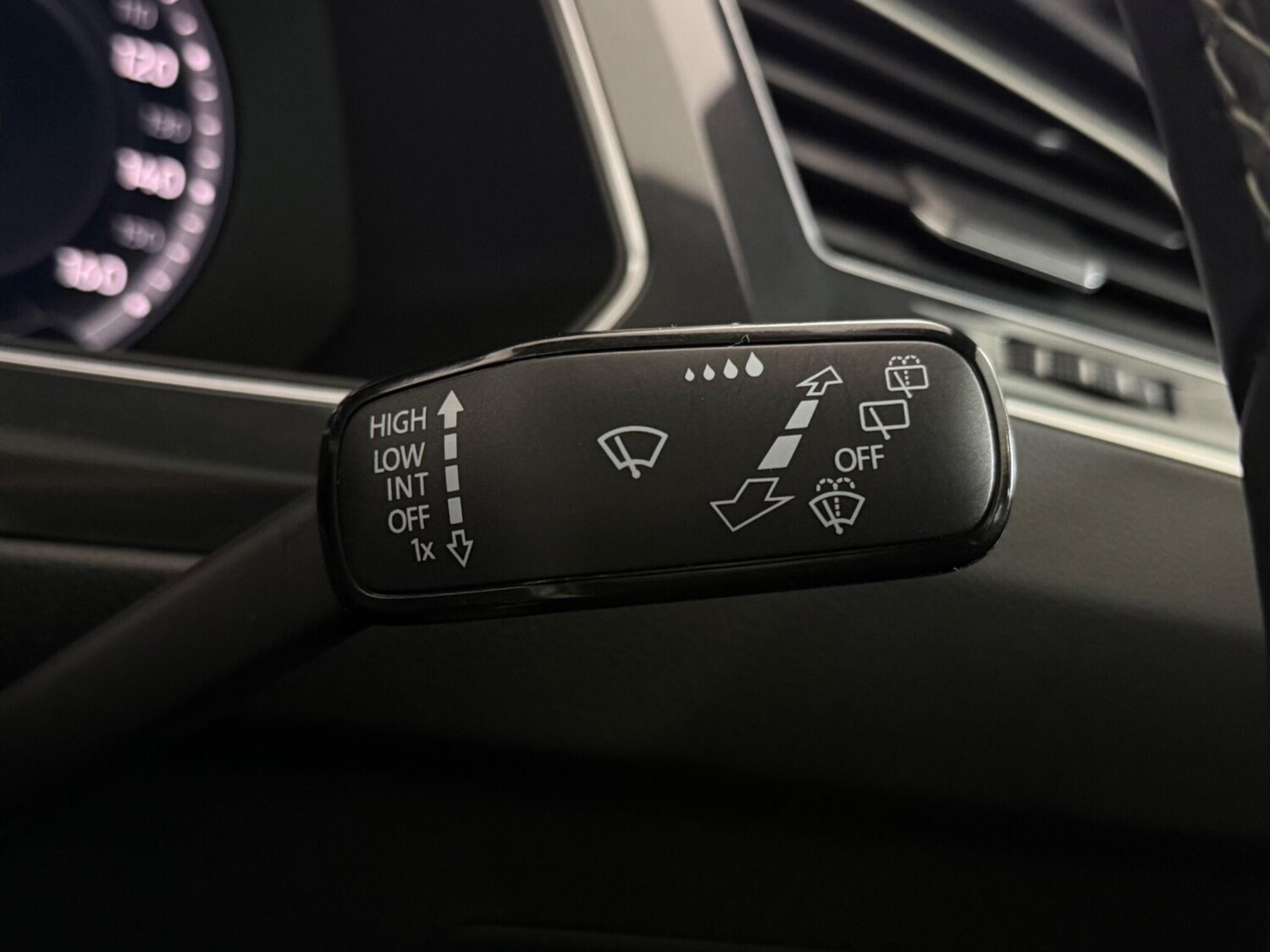 Used Volkswagen Tiguan 2018 for sale - 77803033: Photo 22