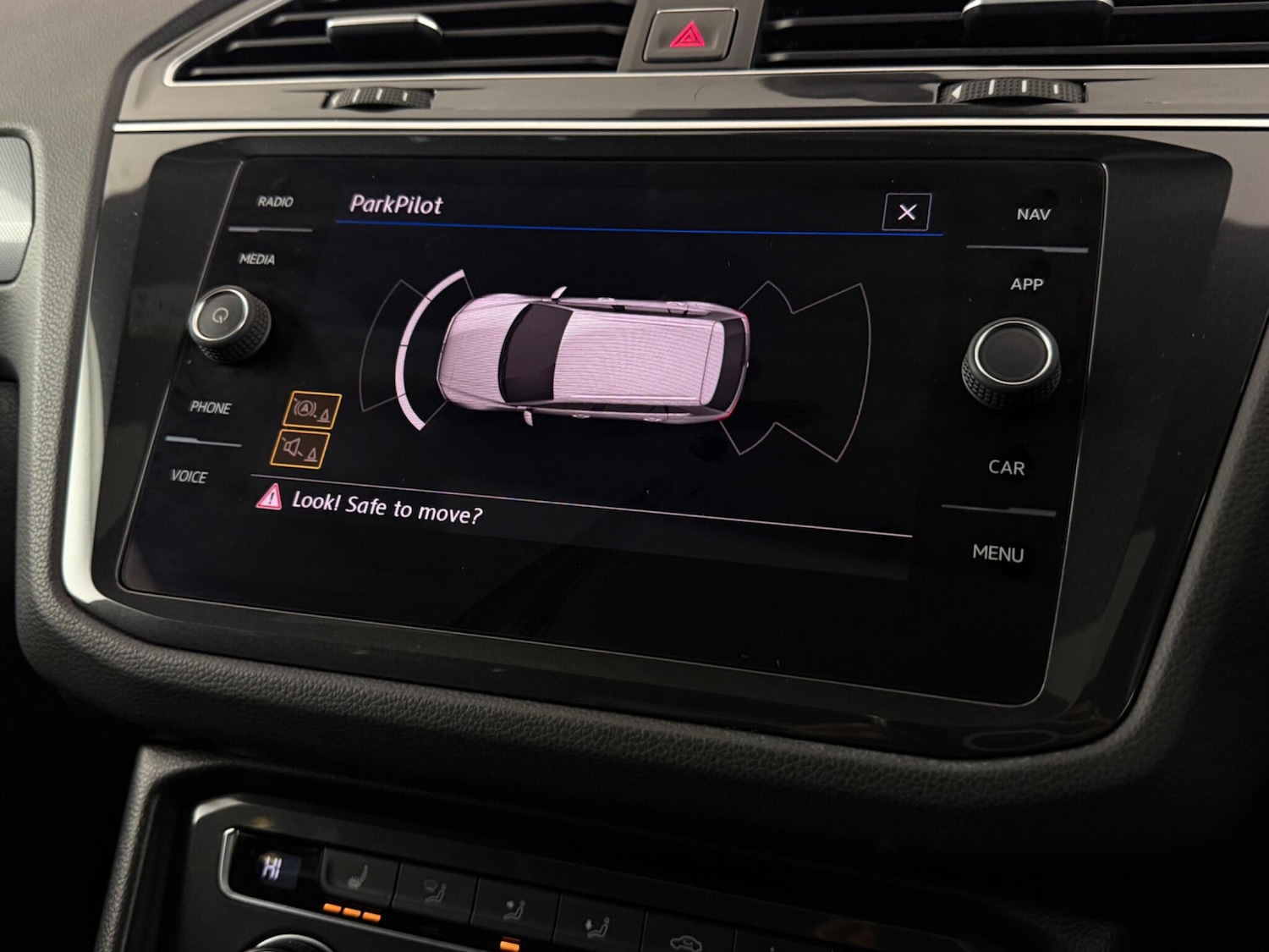 Used Volkswagen Tiguan 2018 for sale - 77803033: Photo 30