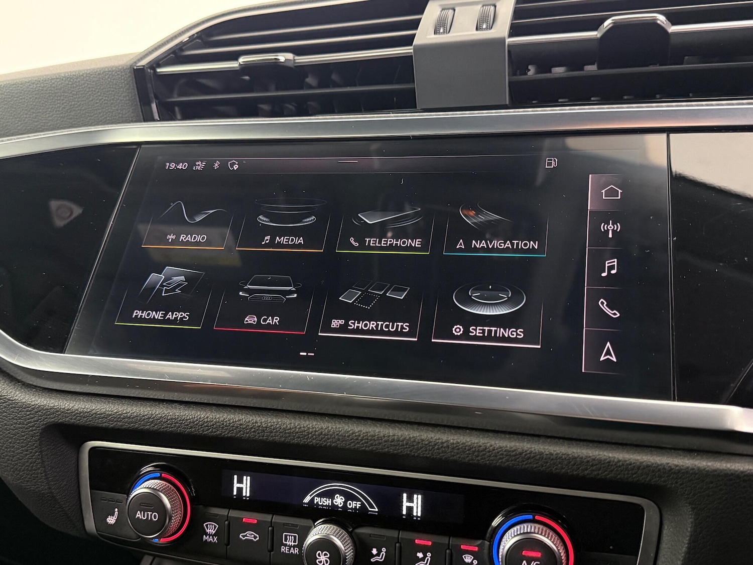 Used Audi Q3 2018 for sale - 77243274: Photo 30