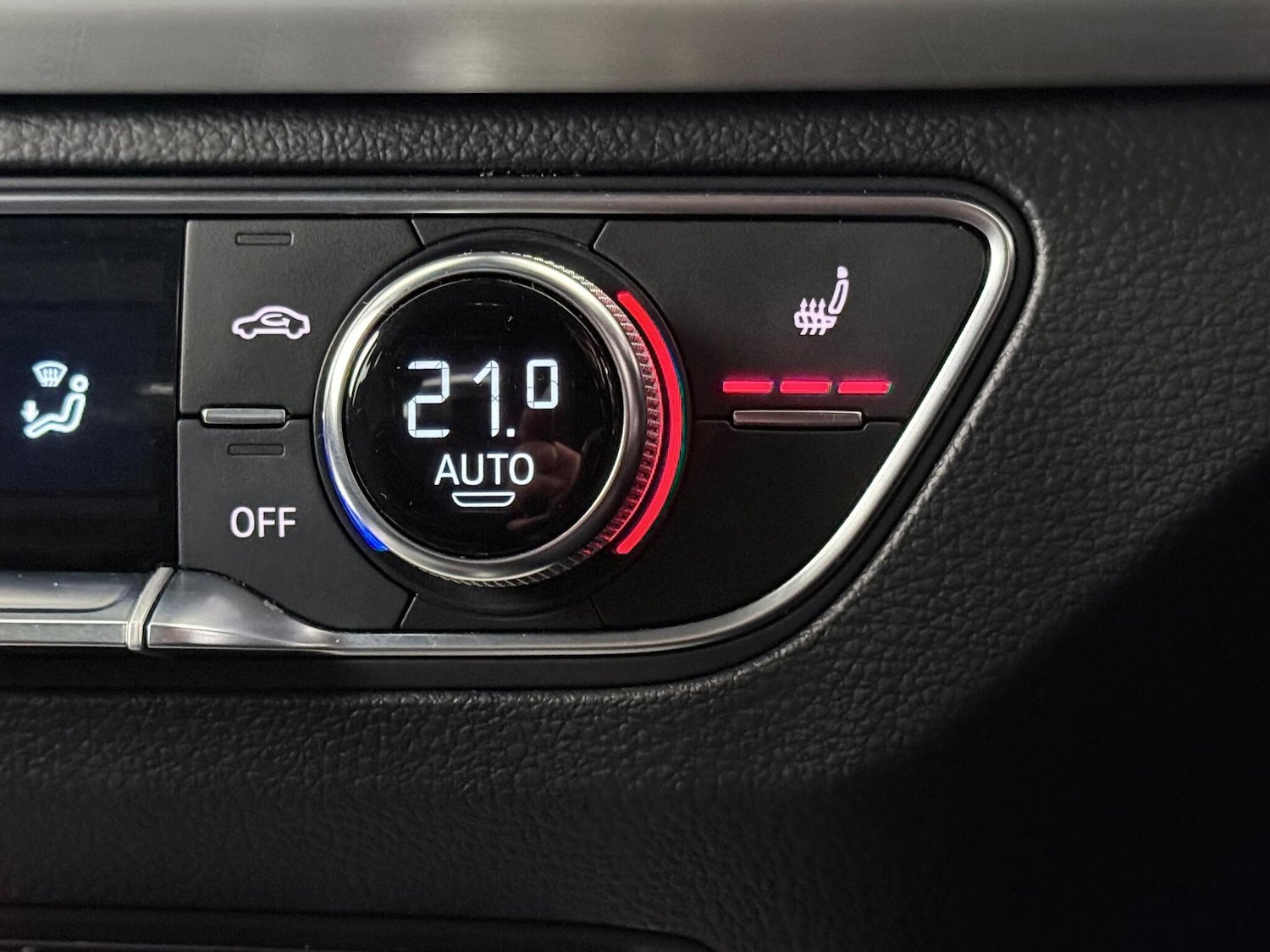 Used Audi Q5 2019 for sale - 76468336: Photo 48