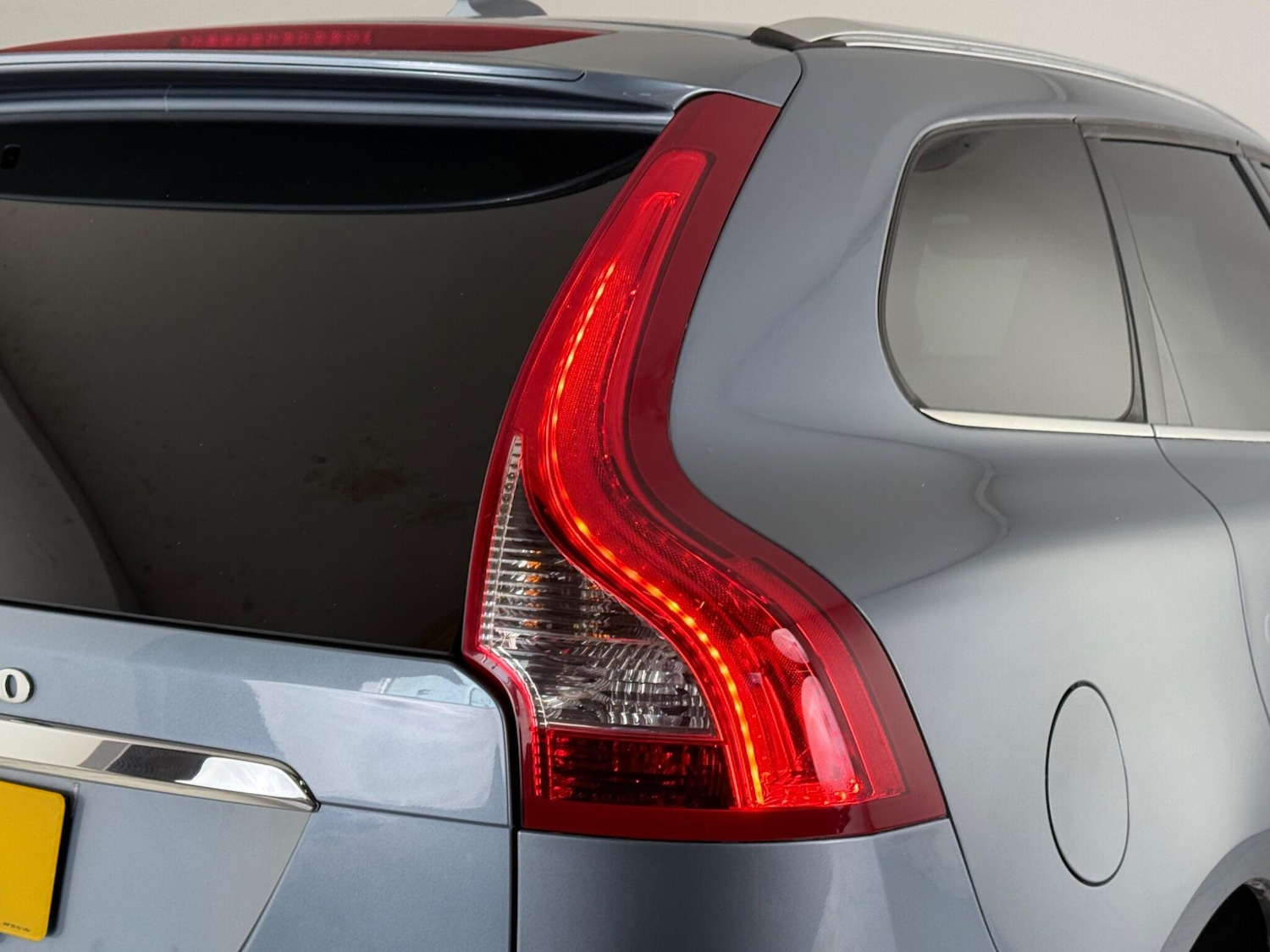 Used Volvo XC60 2017 for sale - 77243693: Photo 8