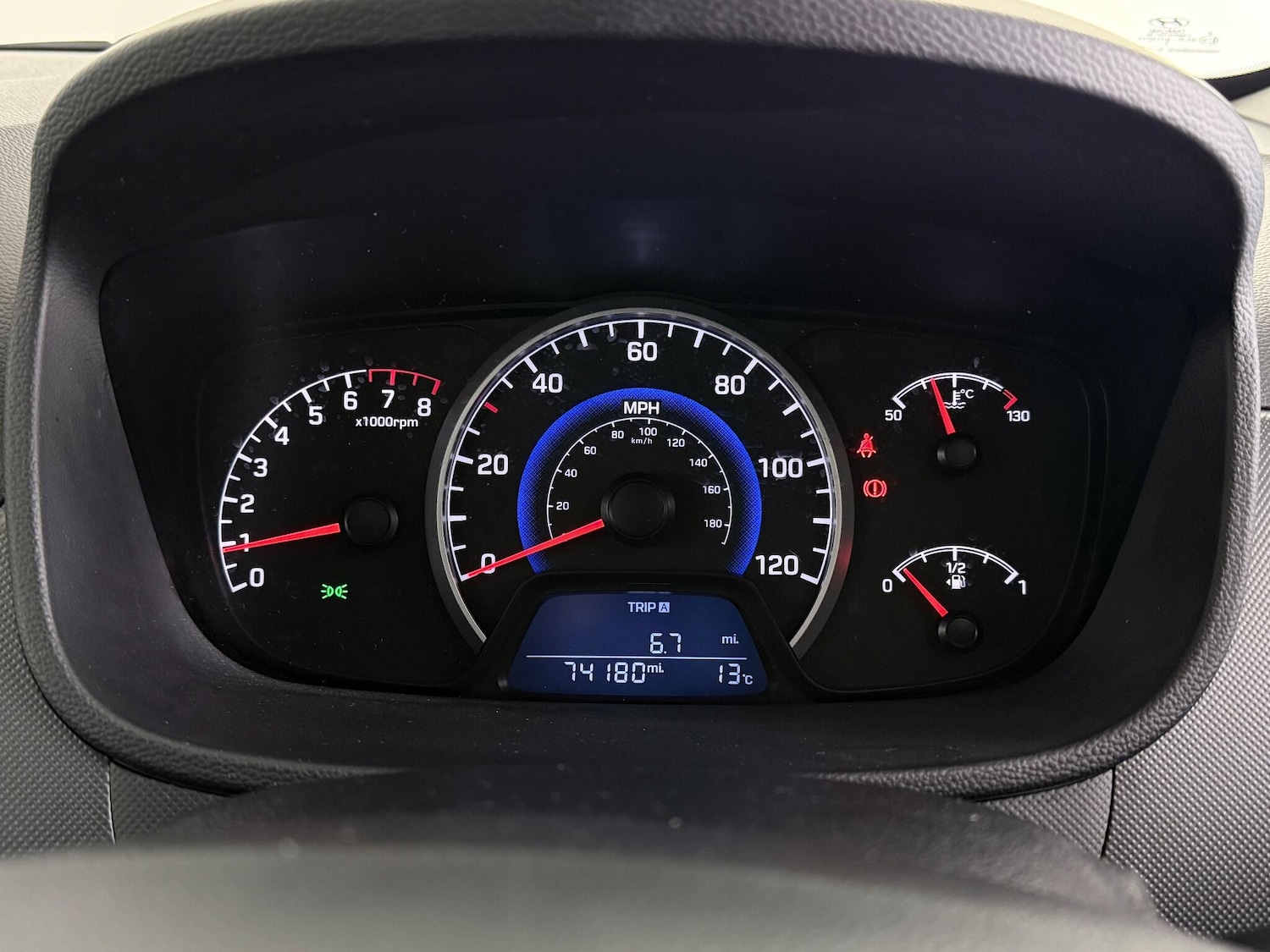 Used Hyundai i10 2018 for sale - 76913377: Photo 26