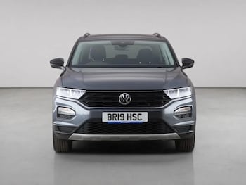 Used Volkswagen T-Roc 2019 for sale - 79521676: Photo