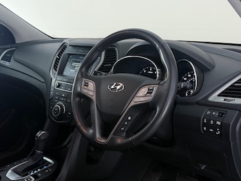 Used Hyundai Santa Fe 2015 for sale - 78977159: Photo
