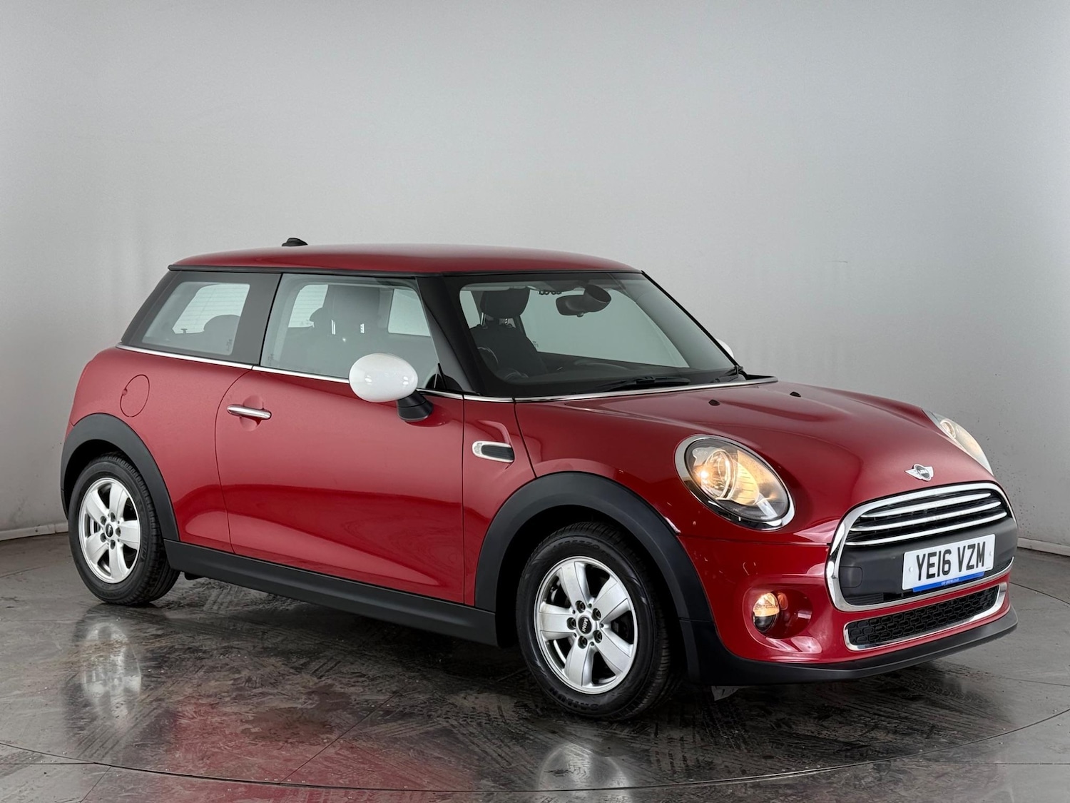 Used MINI Hatch 2016 for sale - 76468159: Photo 1