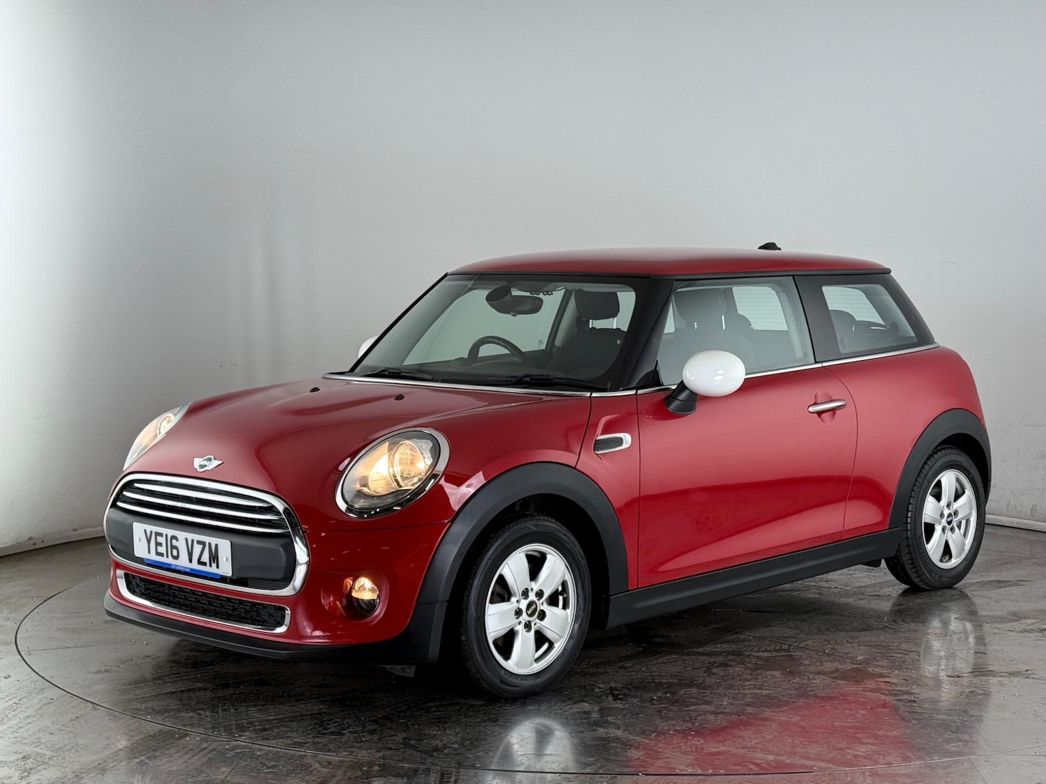Used MINI Hatch 2016 for sale - 76468159: Photo 4