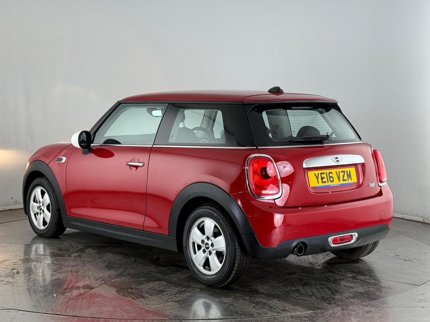 Used MINI Hatch 2016 for sale - 76468159: Photo 5