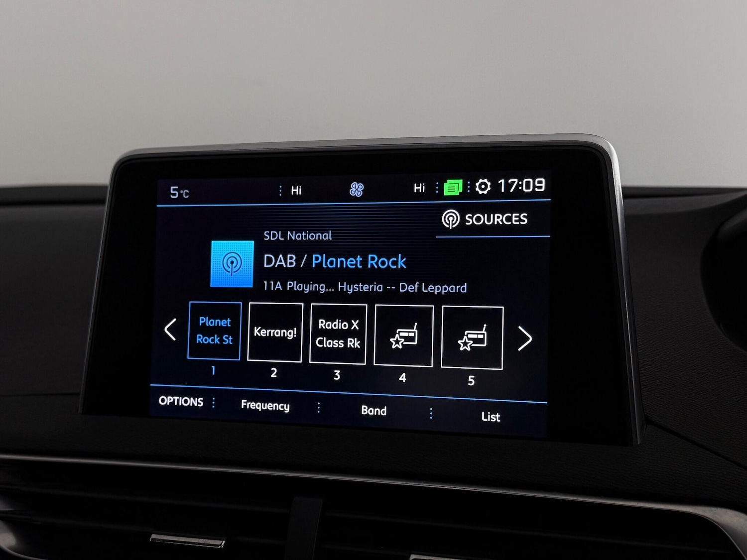 Used Peugeot 3008 2018 for sale - 77181011: Photo 24