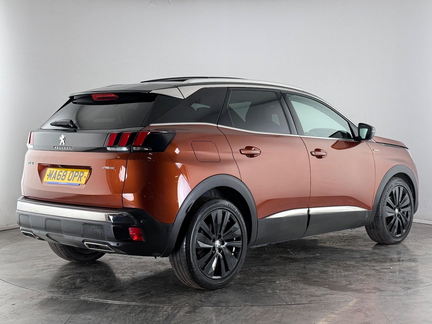 Used Peugeot 3008 2018 for sale - 77181011: Photo 3